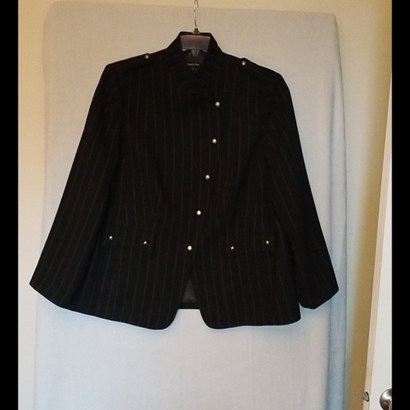 Women Blazer - Picture 1 of 4